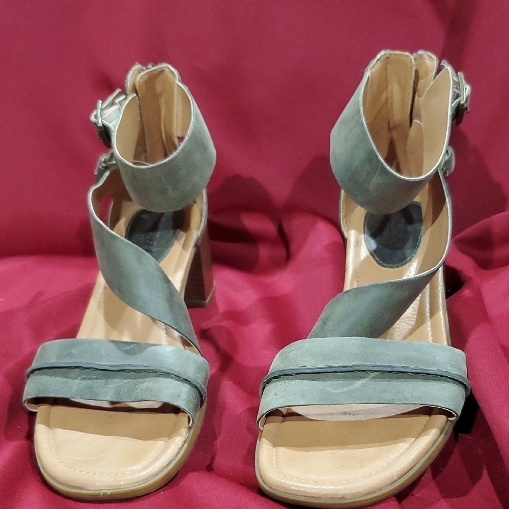Sperry Green Heels with Criss-Cross Straps